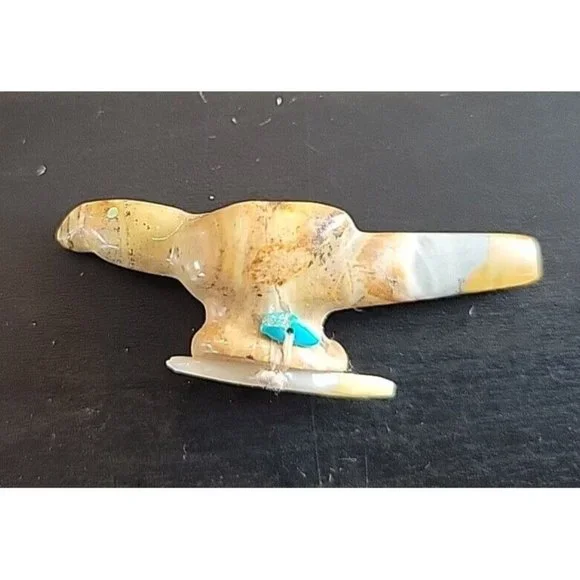 Southwest Zuni Fetish - Hawk With Fish In Talons. Stone Turquoise Small